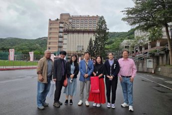 國際合作交流新篇章—華語中心偕同韓國平澤東一工業高等學校、陽明數位高中參訪故宮及南港高中